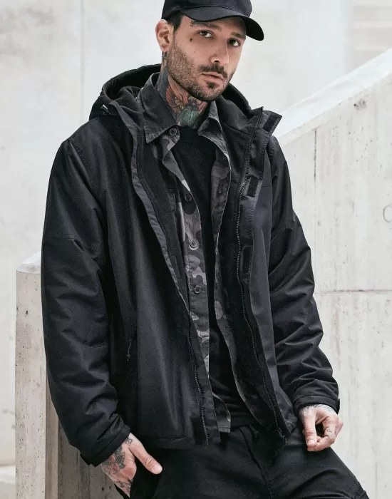Мъжка ветровка в черен цвят Brandit, Пролет / Есен - Hoodstyle.bg