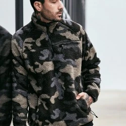 Мъжко яке от плюшен полар в тъмен камуфлаж Brandit Teddyfleece Troyer