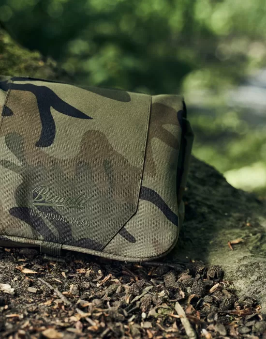 Практичен несесер в камуфлажен цвят Brandit Toiletry woodland, Чанти - Hoodstyle.bg
