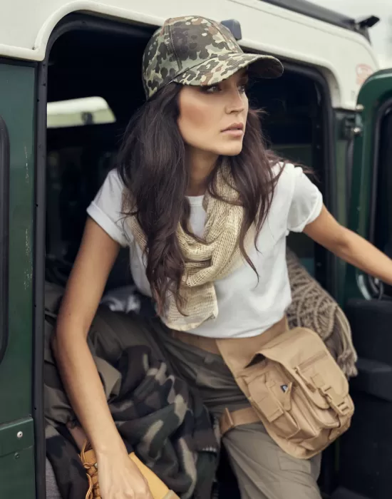 Тактическа чанта за бедро в камуфлаж Brandit Side Kick woodland, Чанти за бедро - Hoodstyle.bg