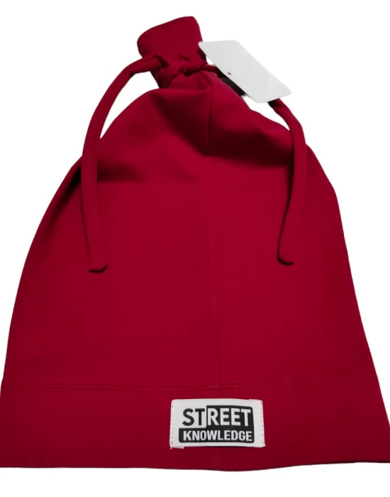 Бийни шапка в червено Beanie Street Knowledge, Шапки бийнита - Hoodstyle.bg