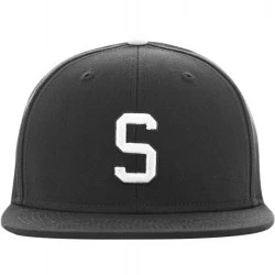 Шапка с козирка в сив и черен цвят Letter Snapback S 