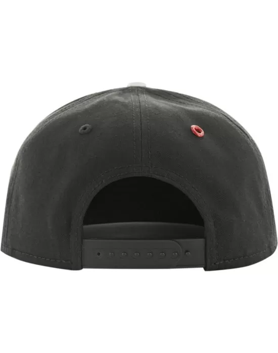 Шапка с козирка в сив и черен цвят Letter Snapback H, Шапки с козирка - Hoodstyle.bg