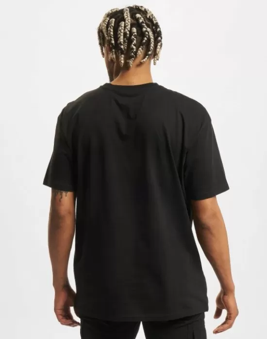 Мъжка тениска в черен цвят Mister Tee Flashing Lights, Тениски - Hoodstyle.bg