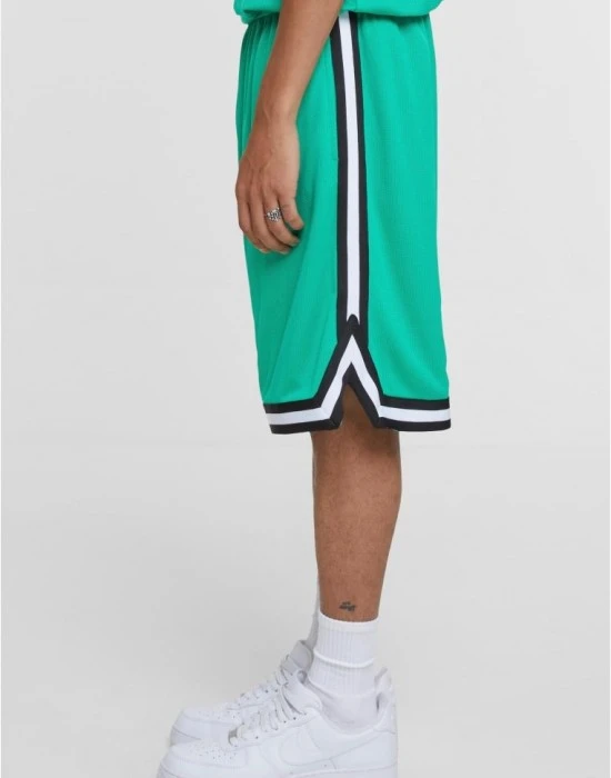 Мъжки къси панталони в зелен цвят Urban Classics Stripes
