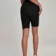 Дамски къс клин с висока талия Urban Classics в черен цвят, Клинове - Hoodstyle.bg