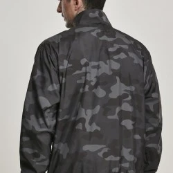 Мъжко яке в камуфлажен цвят от Urban Classics Camo Track 