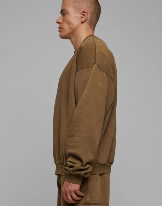 Мъжка блуза в кафяво Urban Classics Acid Washed Crew, Блузи - Hoodstyle.bg