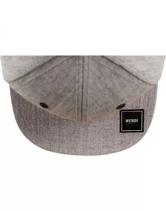 Шапка с козирка в сив и черен цвят Letter Snapback Y, Шапки с козирка - Hoodstyle.bg