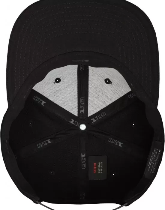 Шапка с козирка в черно 110 Fitted Snapback, Шапки с козирка - Hoodstyle.bg