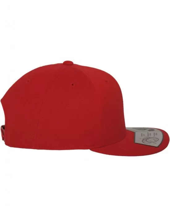 Шапка с козирка в червено 110 Fitted Snapback, Шапки с козирка - Hoodstyle.bg
