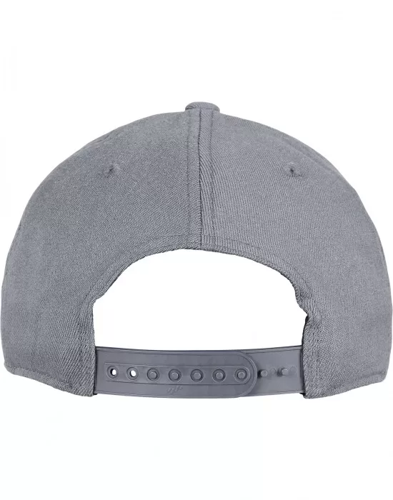 Шапка с козирка в сиво 110 Fitted Snapback, Шапки с козирка - Hoodstyle.bg