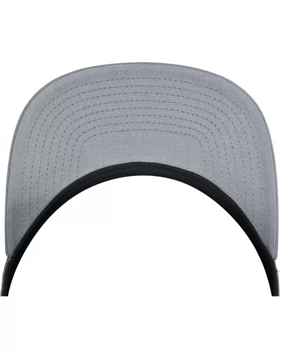 Шапка с козирка в сиво 110 Fitted Snapback, Шапки с козирка - Hoodstyle.bg