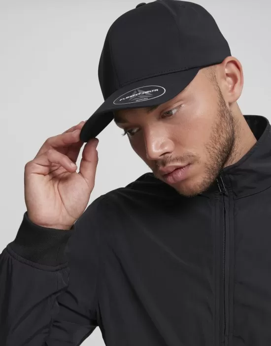 Шапка с козирка в черно Flexfit Delta Adjustable, Шапки с козирка - Hoodstyle.bg