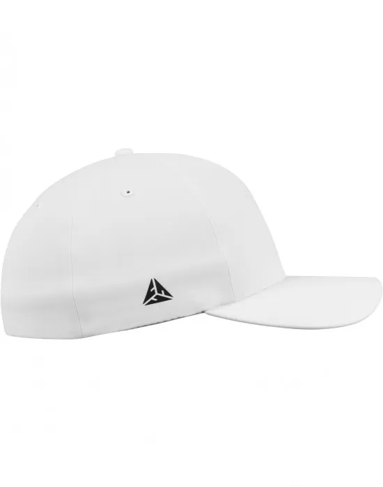 Шапка с козирка в бяло Flexfit Delta, Шапки с козирка - Hoodstyle.bg