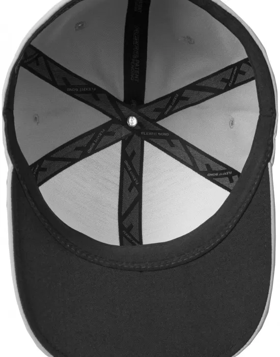 Шапка с козирка в сиво Flexfit Delta, Шапки с козирка - Hoodstyle.bg