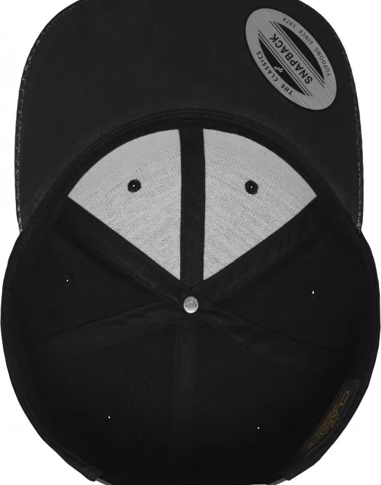 Шапка с козирка в черно Carbon Snapback, Шапки с козирка - Hoodstyle.bg