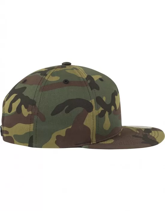 Шапка с козирка в камуфлажен цвят Camo Classic Snapback, Шапки с козирка - Hoodstyle.bg