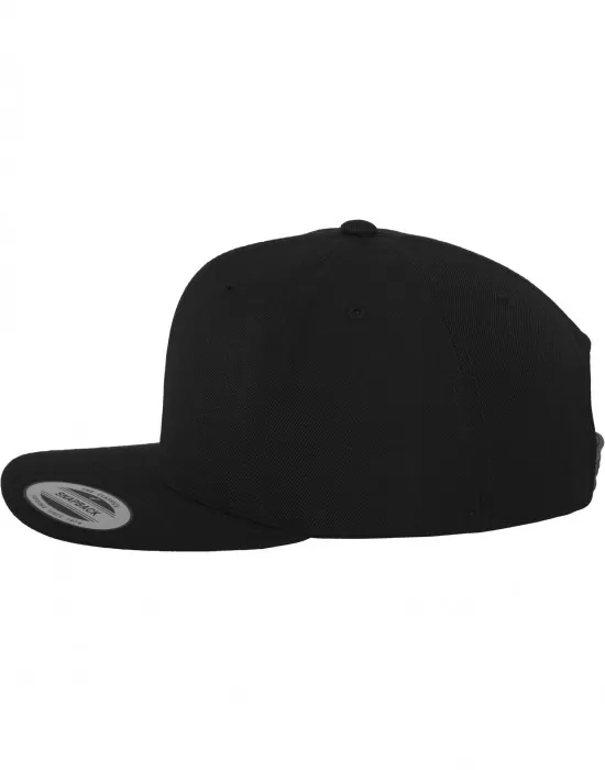 Шапка с козирка в черно Classic Snapback, Шапки с козирка - Hoodstyle.bg
