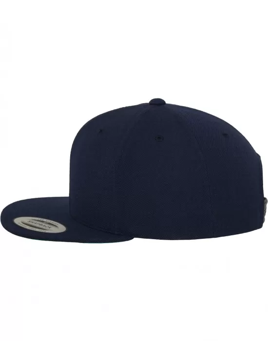 Шапка с козирка в тъмносиньо Classic Snapback, Шапки с козирка - Hoodstyle.bg