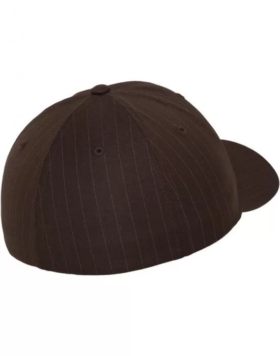 Шапка с козирка в кафяво Flexfit Pinstripe, Шапки с козирка - Hoodstyle.bg