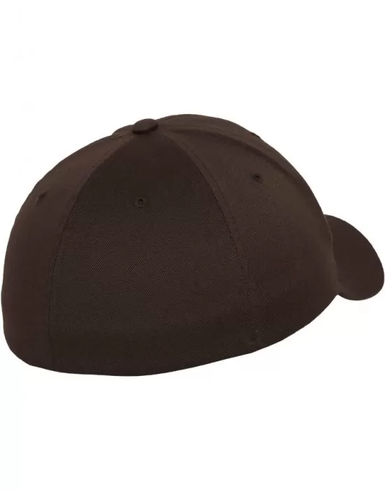 Шапка с козирка в кафяво Flexfit Wooly Combed, Шапки с козирка - Hoodstyle.bg