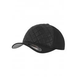 Шапка с козирка в черен цвят Diamond Quilted Flexfit