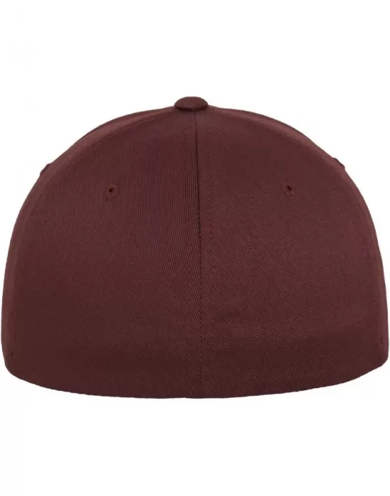 Шапка с козирка в бордо Flexfit Wooly Combed, Шапки с козирка - Hoodstyle.bg