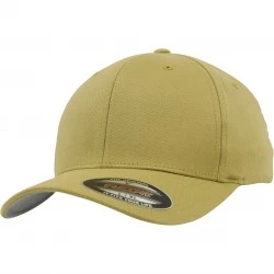 Шапка с козирка в жълто Flexfit Wooly Combed 