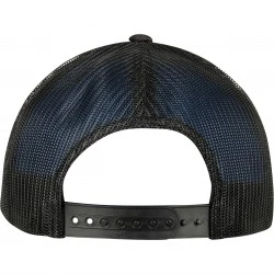 Шапка с козирка MERCHCODE Retro Trucker в черен камуфлаж