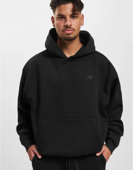 Мъжки суичър в черно DEF Needed, Суичъри - Hoodstyle.bg