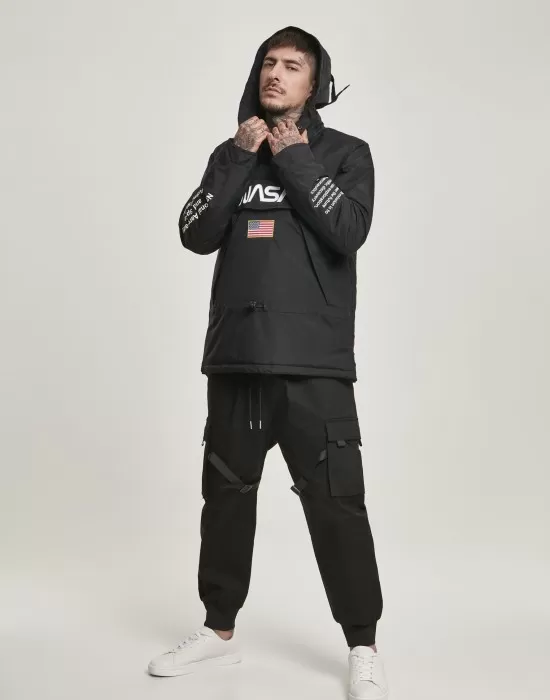 Мъжко черно яке тип Ветровка Mister Tee NASA, Ветровки - Hoodstyle.bg
