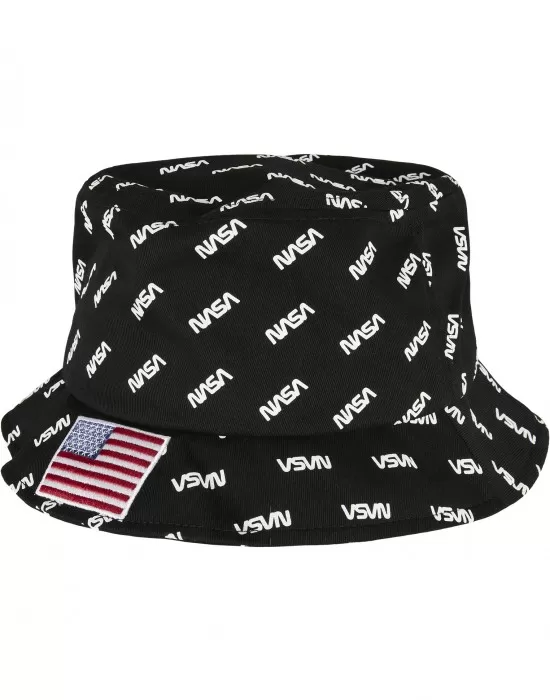 Шапка за риболов с наклонена периферия в черно Mister Tee, Шапки - Hoodstyle.bg