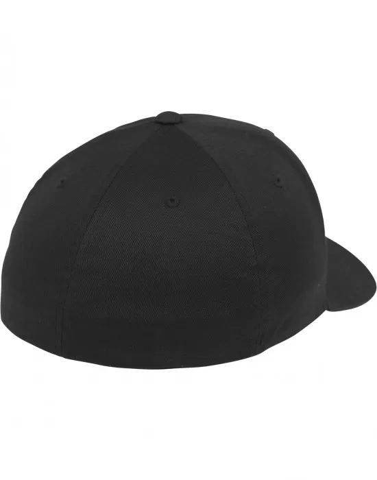 Черна шапка с козирка Flexfit Compton, Шапки с козирка - Hoodstyle.bg