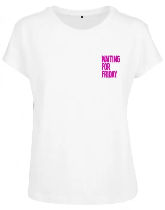 Дамска тениска Mister Tee Waiting For Friday в бял цвят, Тениски - Hoodstyle.bg