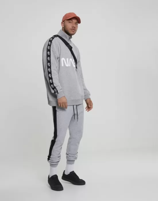 Мъжка сива блуза Mister Tee NASA Wormlogo, Блузи - Hoodstyle.bg