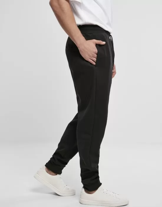Мъжко долнище в черен цвят Starter Essential Sweatpants, Долнища - Hoodstyle.bg