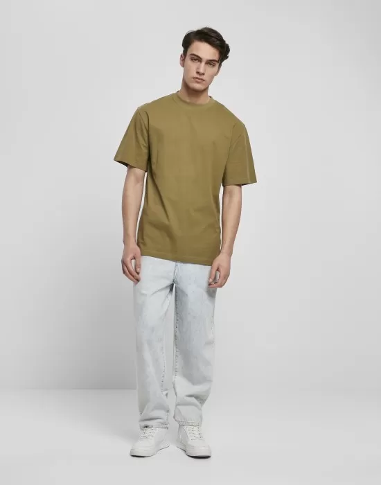 Мъжка изчистена тениска в маслинен цвят Urban Classics Tall tiniolive, Тениски - Hoodstyle.bg