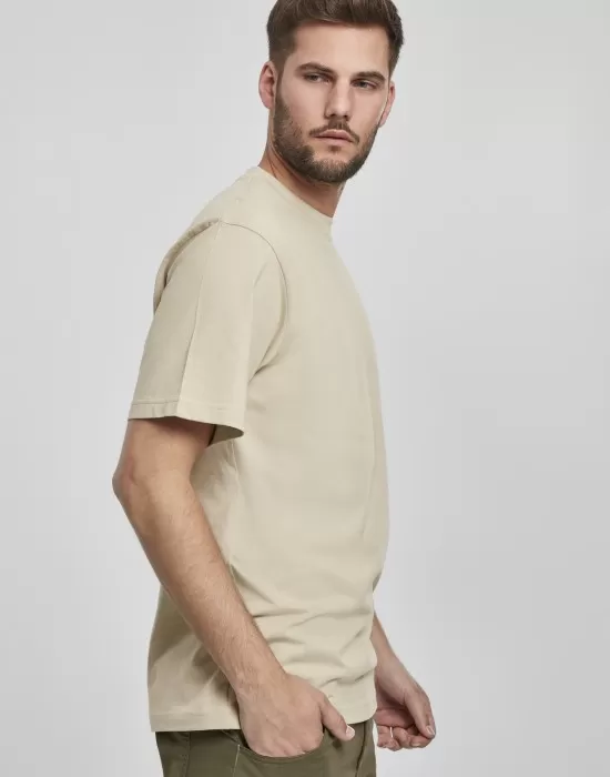 Мъжка тениска голям размер в бежово от Urban Classics, Тениски - Hoodstyle.bg