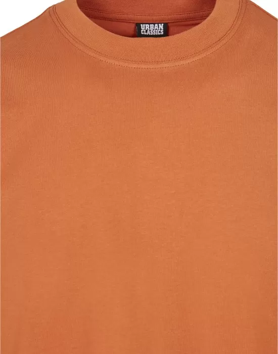 Мъжка тениска в кафяво Urban Classics Tall Tee, Тениски - Hoodstyle.bg