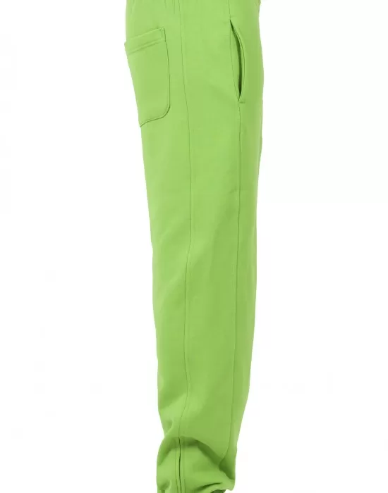 Мъжко изчистено долнище в зелен цвят Urban Classics TB014B limegreen, Долнища - Hoodstyle.bg