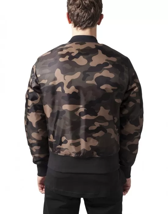 Мъжко камуфлажно яке тип бомбър Urban Classics wood camo, Бомбъри - Hoodstyle.bg