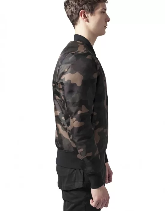 Мъжко камуфлажно яке тип бомбър Urban Classics wood camo, Бомбъри - Hoodstyle.bg