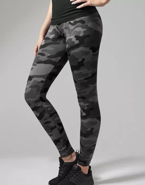 Дамски спортен камуфлажен клин Urban Classics dark camo, Клинове - Hoodstyle.bg