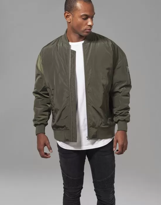 Мъжко яке, тип бомбър Urban Classics Oversized в цвят маслина, Бомбъри - Hoodstyle.bg
