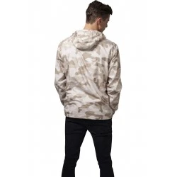 Мъжко яке ветровка в бежов камуфлаж Urban Classics sandcamo