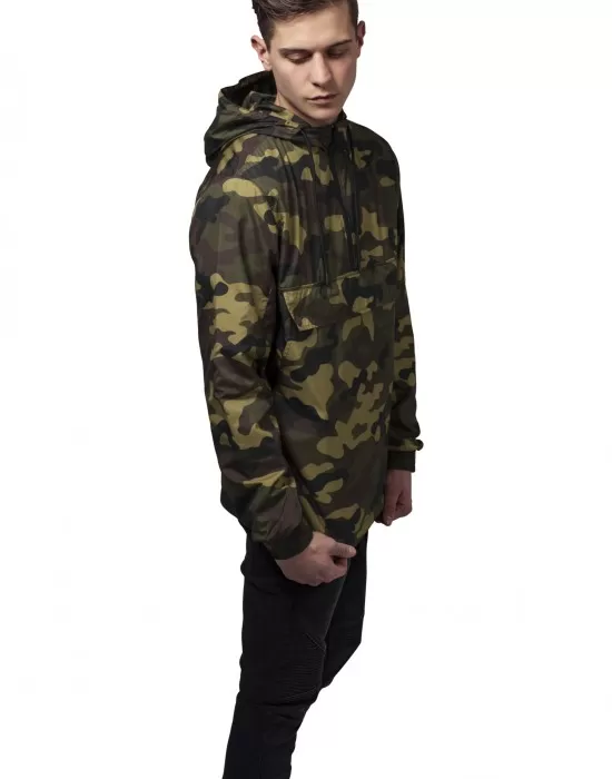 Мъжко яке ветровка в камуфлаж Urban Classics woodcamo, Ветровки - Hoodstyle.bg