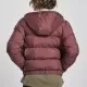 Дамско яке в червено от Urban Classics Ladies Hooded Puffer, Якета - Hoodstyle.bg