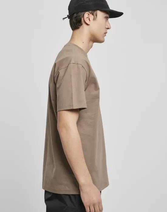 Мъжка изчистена тениска в тъмно каки Urban Classics darkkhaki, Тениски - Hoodstyle.bg