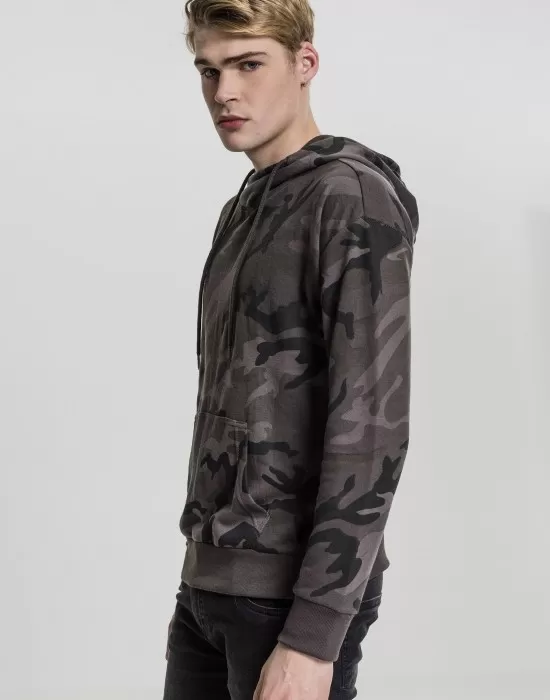 Мъжки камуфлажен суичър Urban Classics dark camo, Суичъри - Hoodstyle.bg